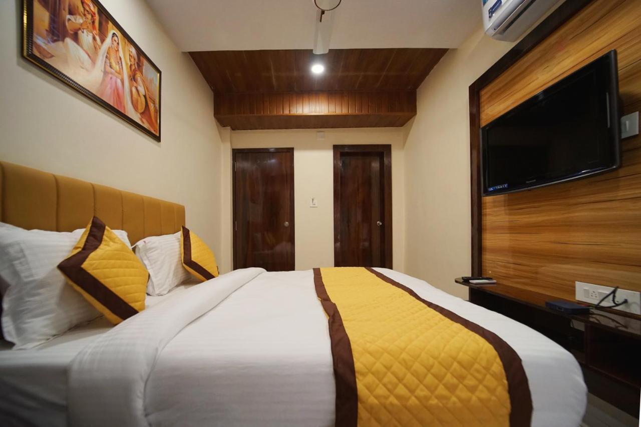 Hotel Kashvi Udaipur Exterior photo